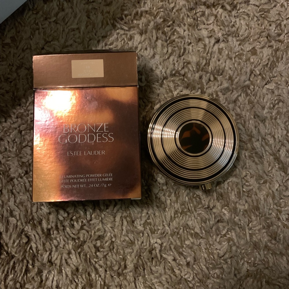 Estée Lauder Heat Wave highlighter